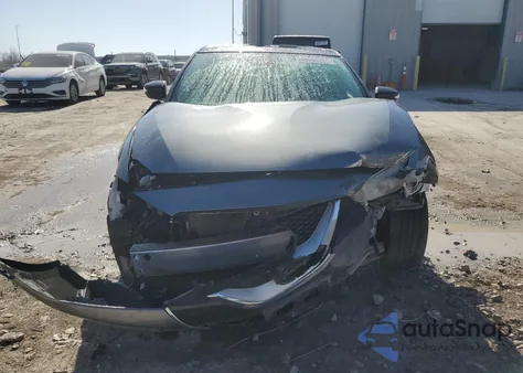 2017 Nissan Maxima 3.5S z USA, uszkodzony, nr VIN 1N4AA6APXHC373398